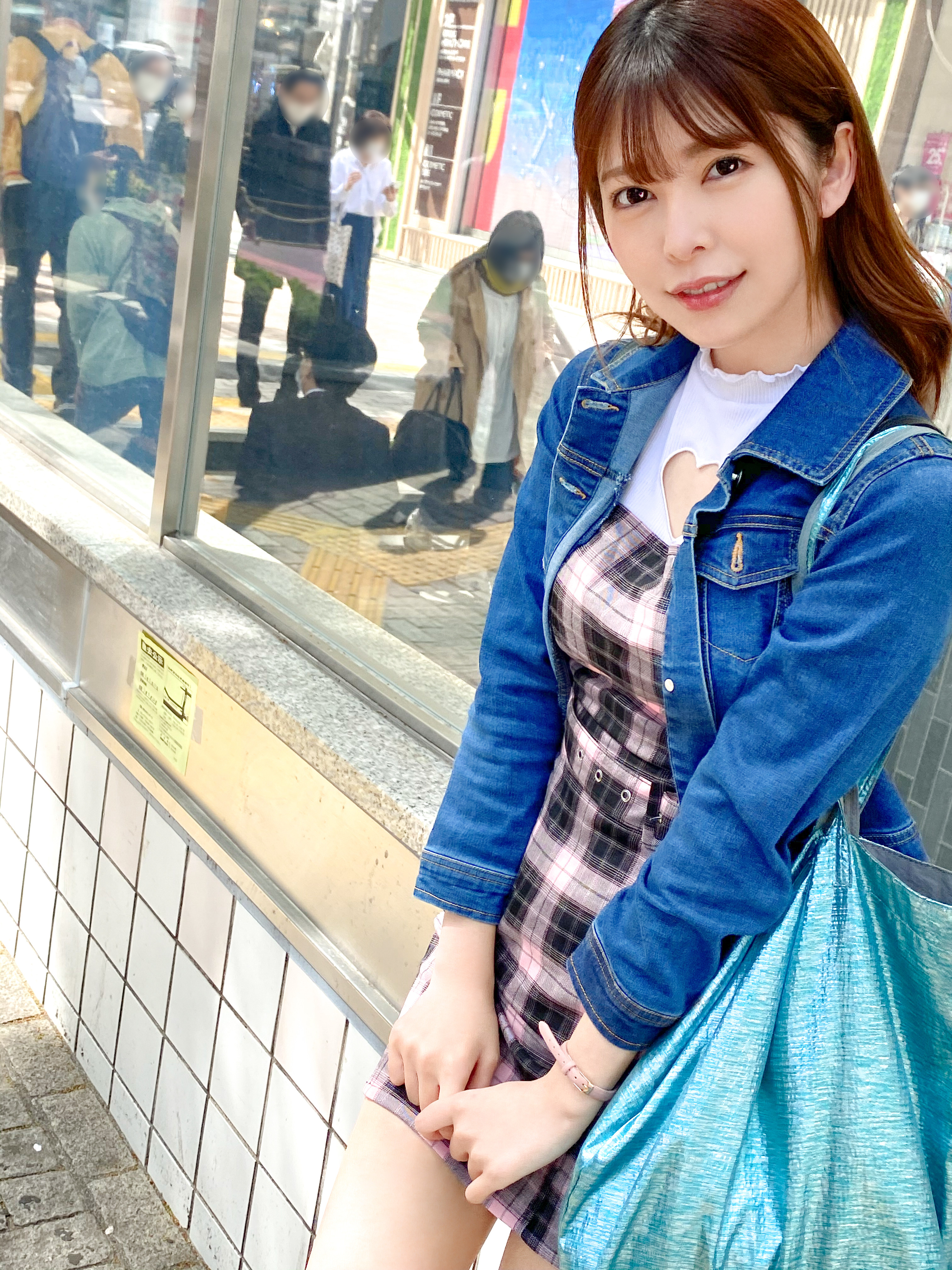 エロ　ミニスカート gif めっちゃ可愛いアパレル店員の女子がミニスカートからずっとパンチラしているとかムラムラがとまりません！エロ画像写真集とロング動画(約20分) | エロ画像掲示板(まとめ)  EROG-BBS