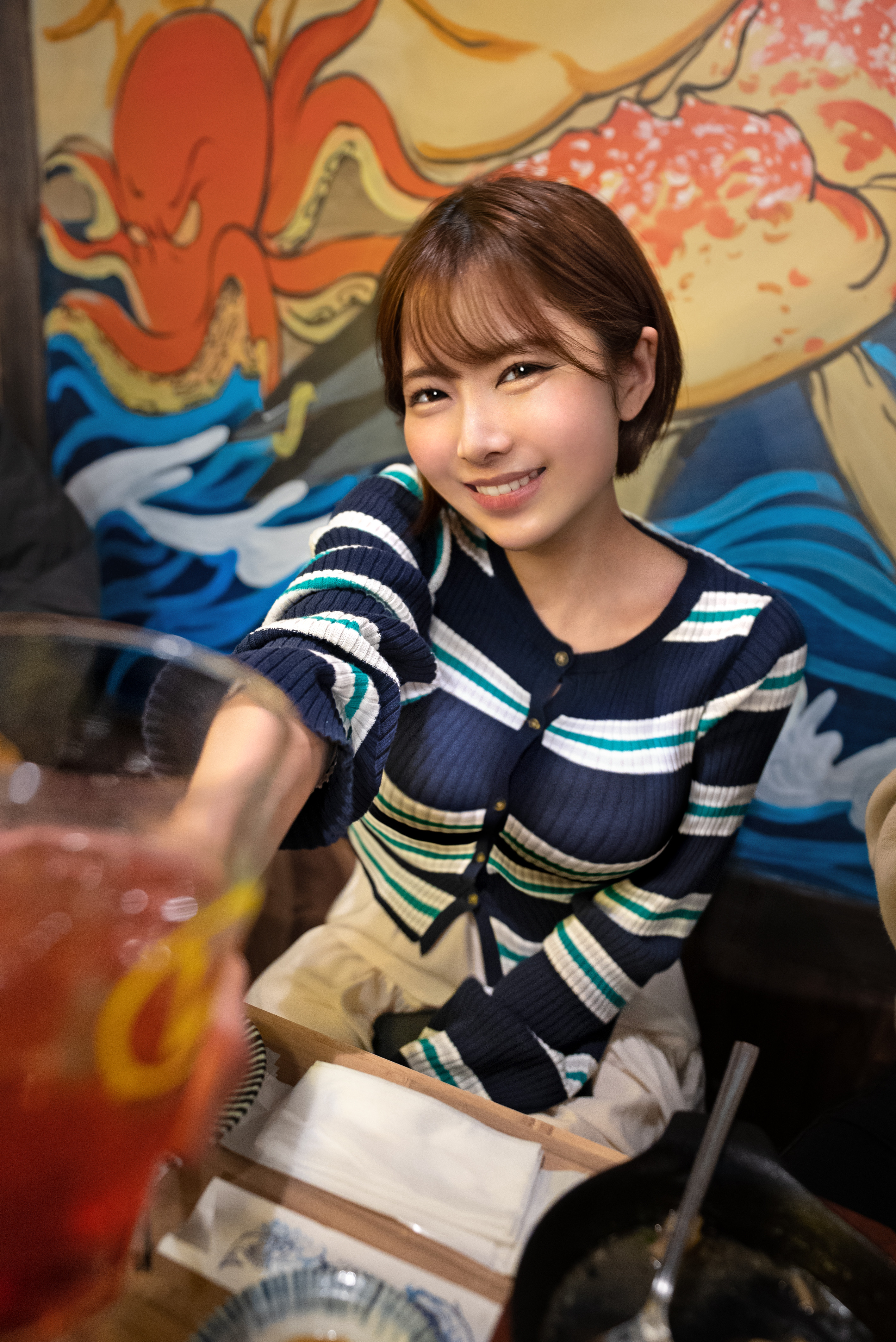 ショートヘアで可愛いミニマム女子のエロ尻