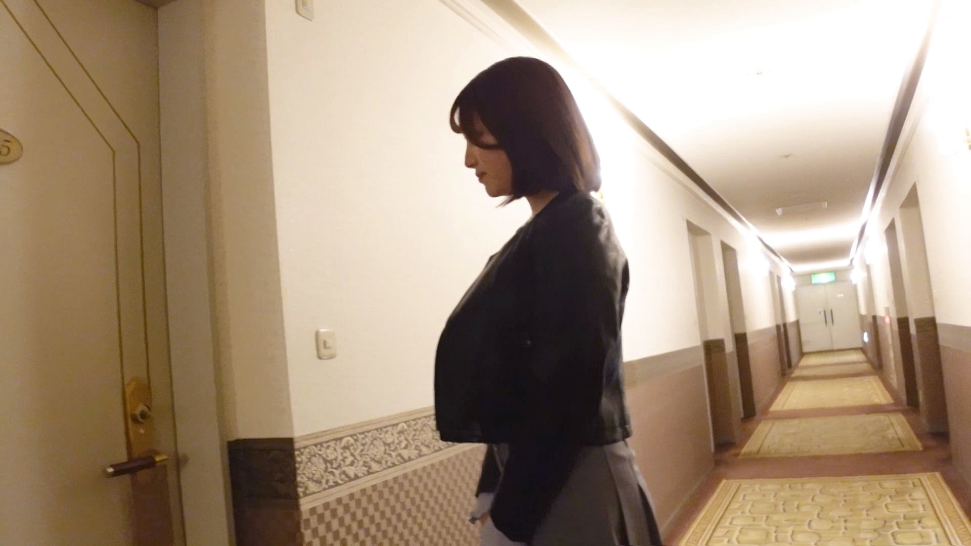 長●ま●み似の巨乳娘