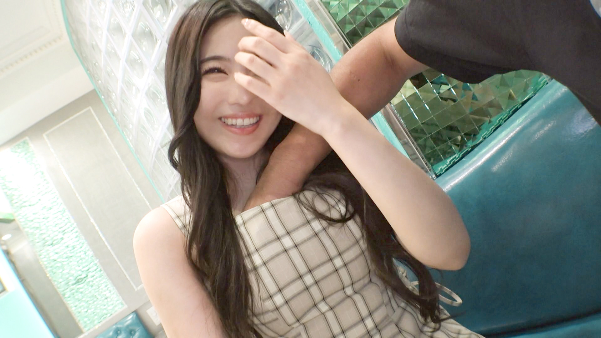 ヘアメイクお姉さんとラブボでパコパコ