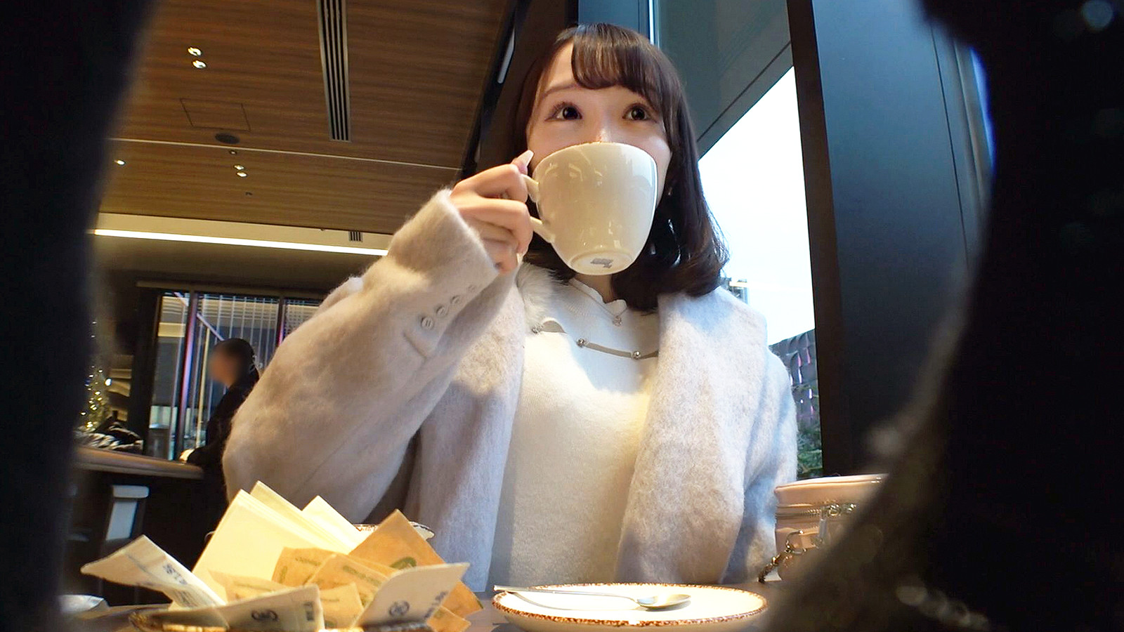 プリプリ桃尻Tバックの女子