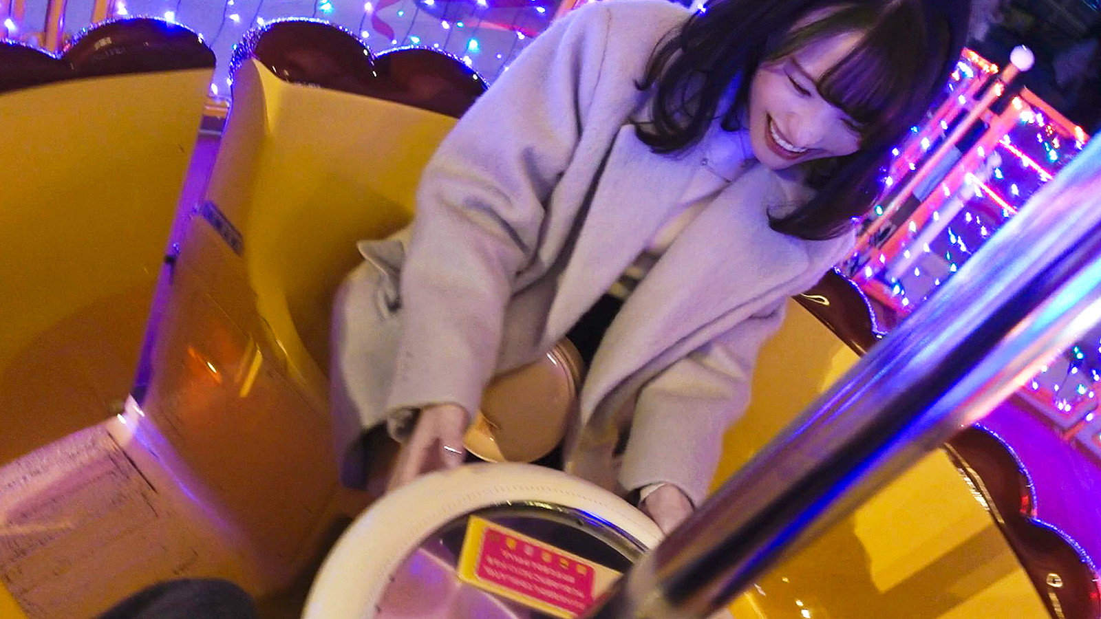 プリプリ桃尻Tバックの女子