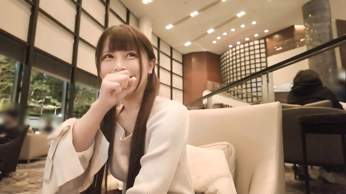 童顔のツインテール巨乳JD