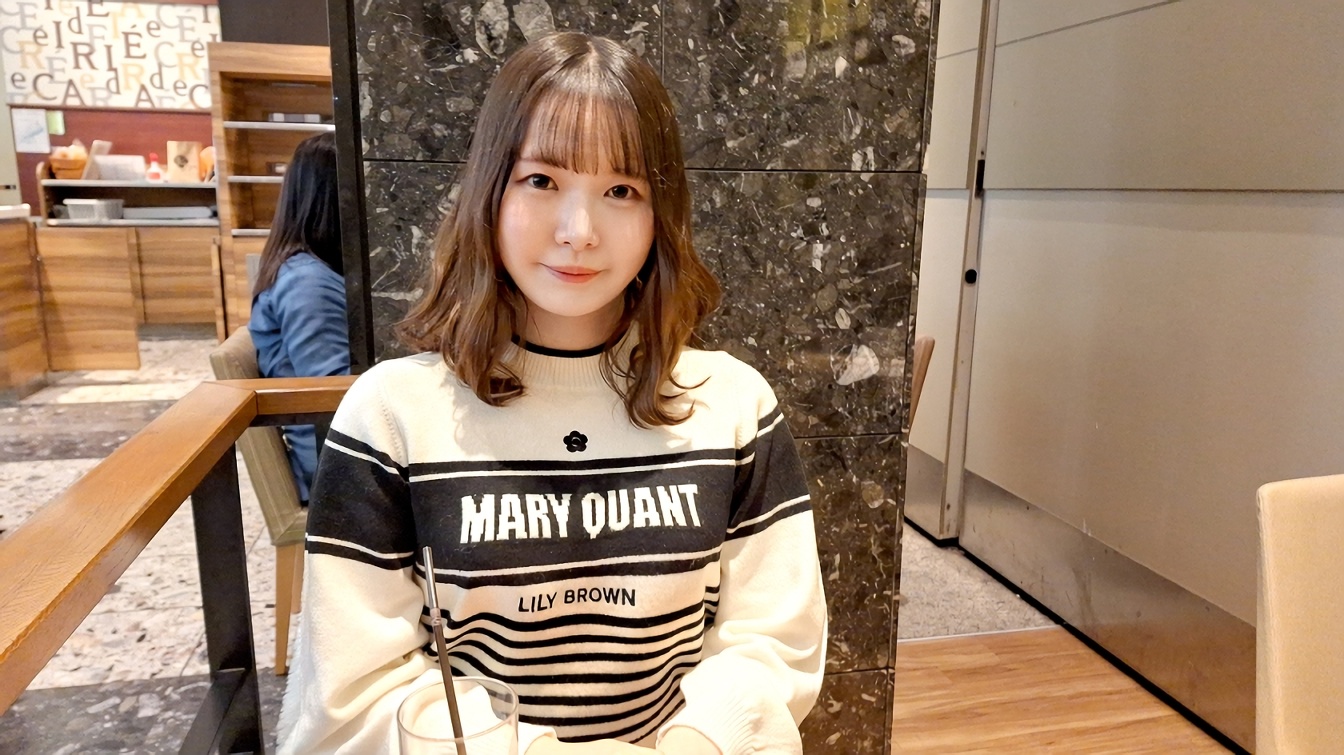 色白でピンク乳首娘のSEX