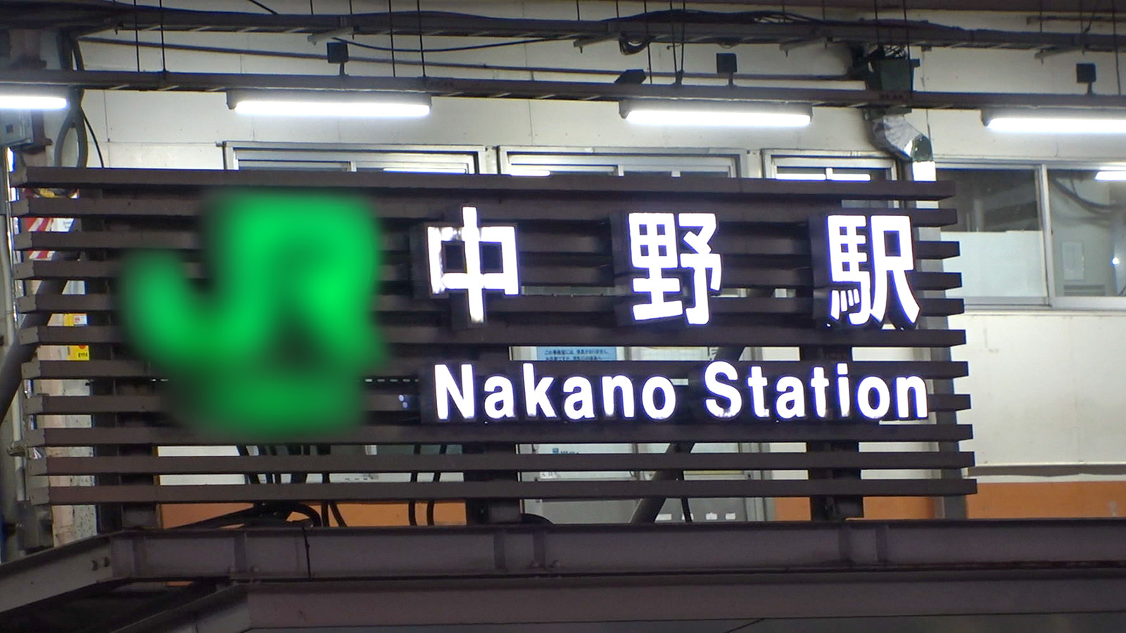 ラウンジ嬢の自宅でエチエチSEX