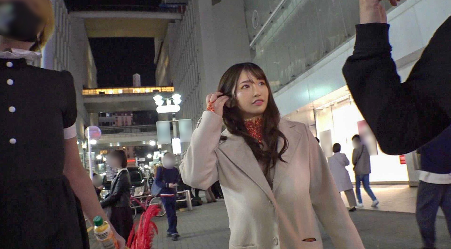 ムッチリサンバ女子の乱交SEX