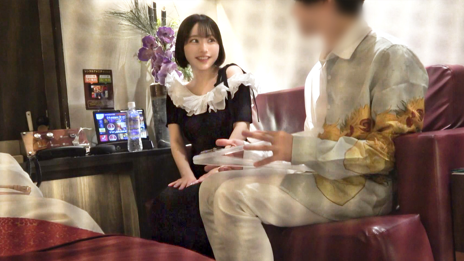 クール美女の女性用風俗SEX