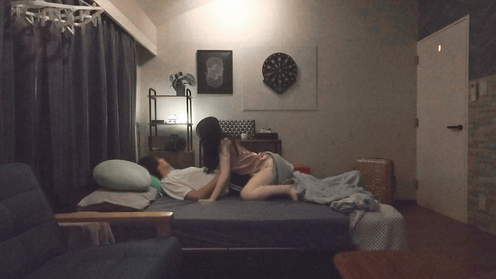 同棲彼女と中出しハメ撮り