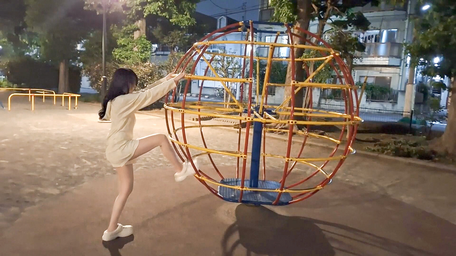 同棲彼女と中出しハメ撮り