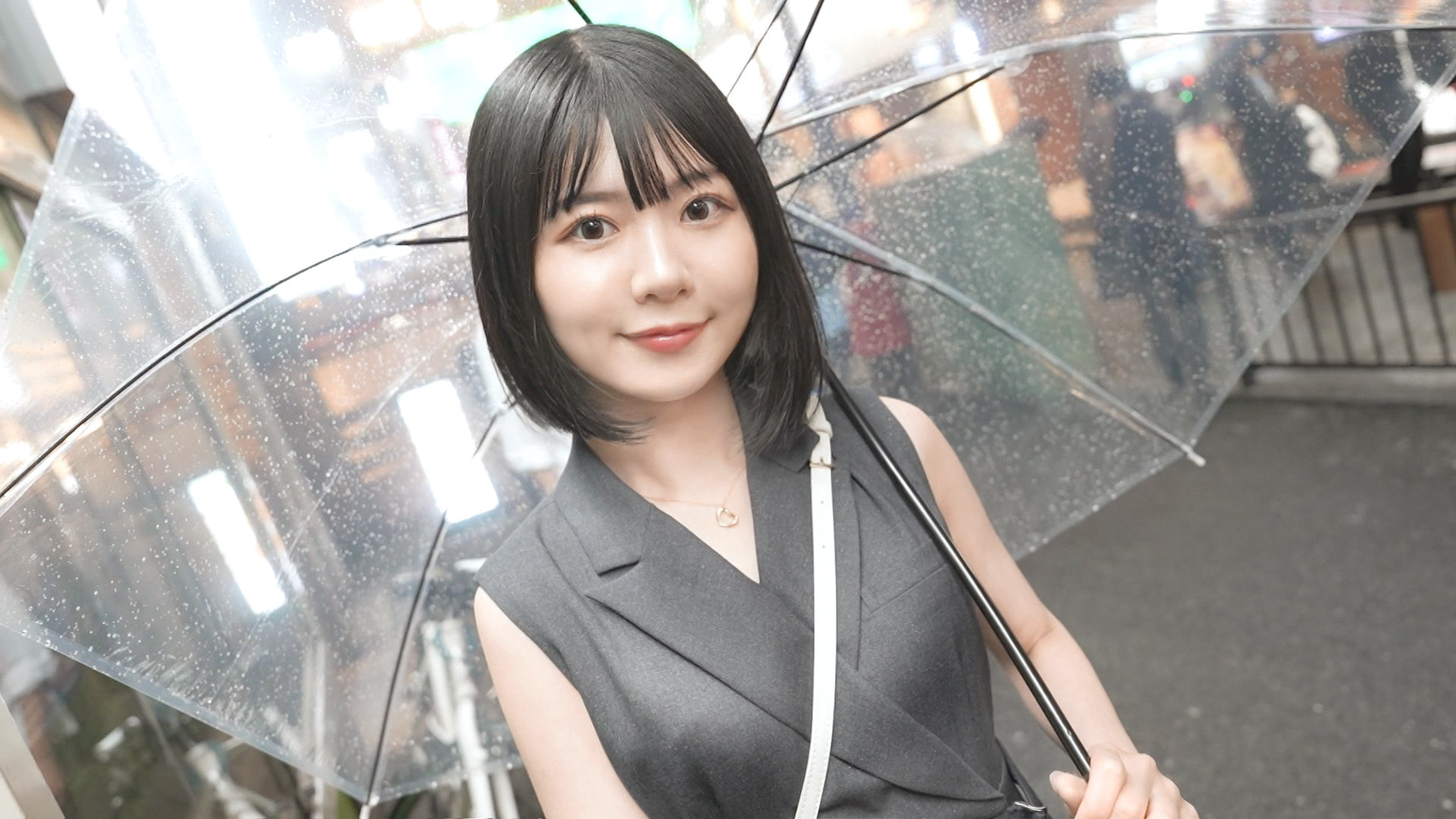 黒髪ショートヘアお姉さんのSEX