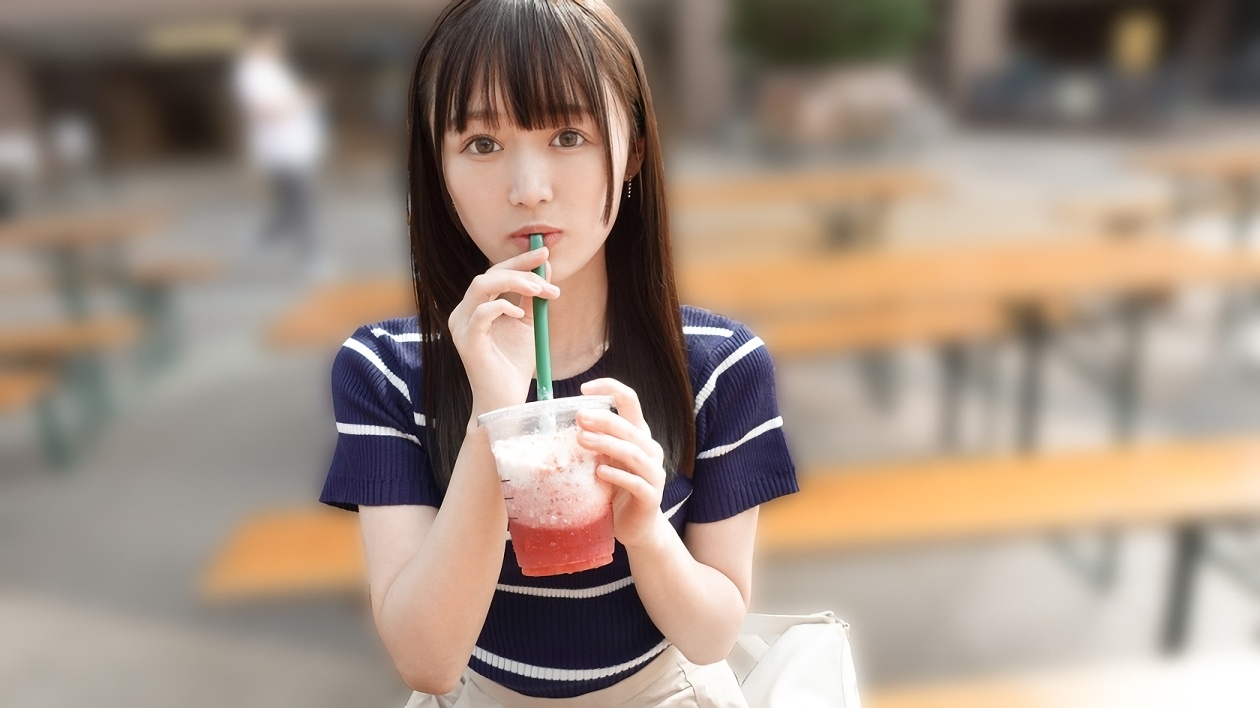 お人形さんのような顔した美少女ちゃん♪まさしくリアルドールセックス！エロ画像写真集とロング動画(約20分)