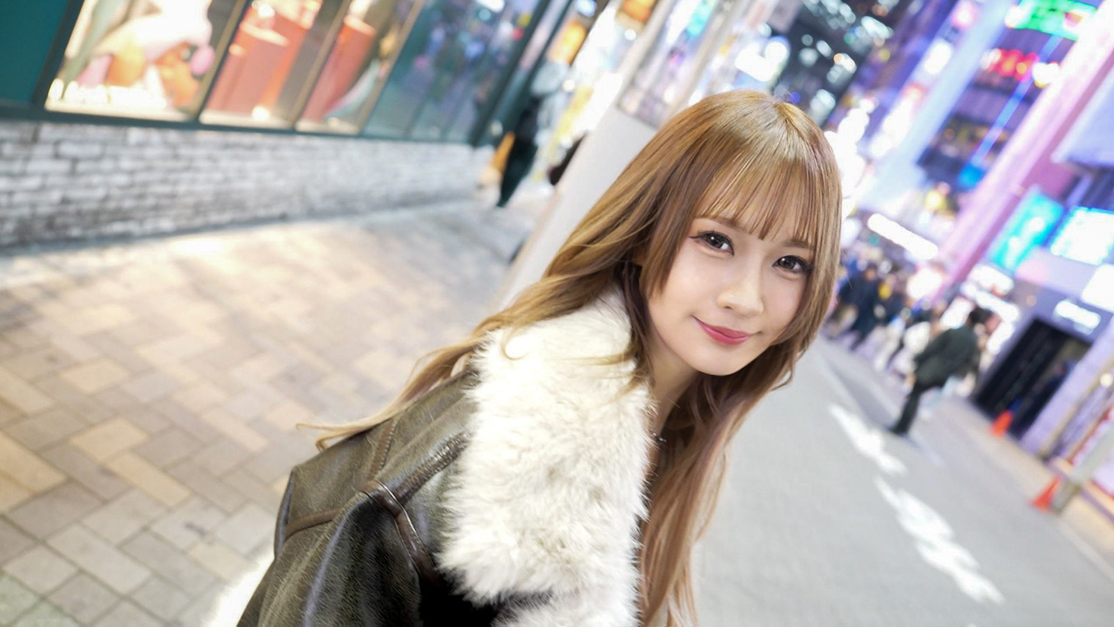 バックから突きたくなるお尻のドスケベタトゥーギャルのセックスです♪エロ画像写真集とロング動画(約20分)