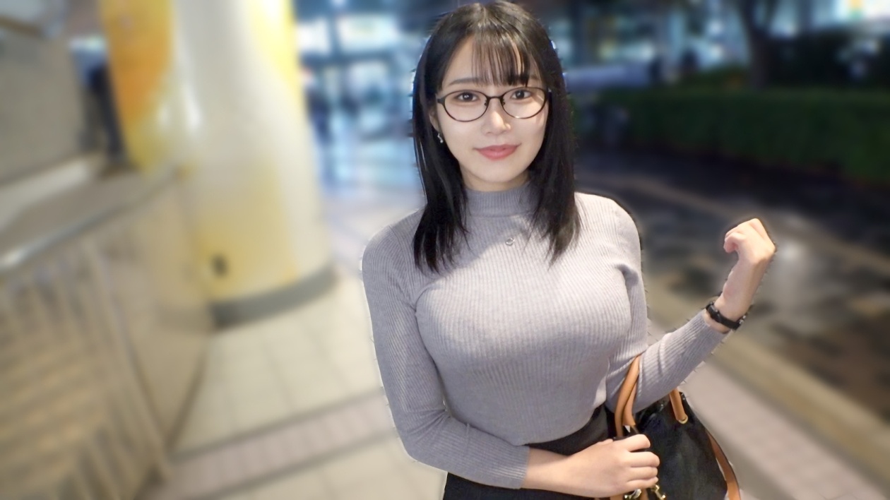 三十路眼鏡お姉さんとSEX